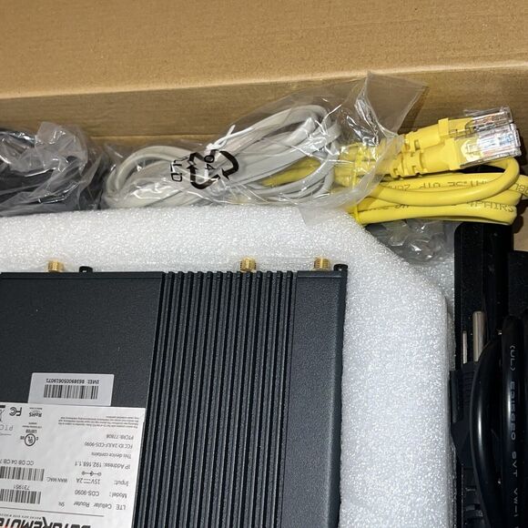 DataRemote CDS-9090 Advanced LTE Cellular Router - Picture 4 of 9